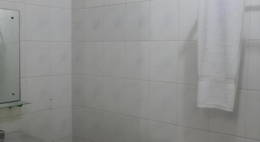 ג'קרטה Hotel Lautze Indah מראה חיצוני תמונה